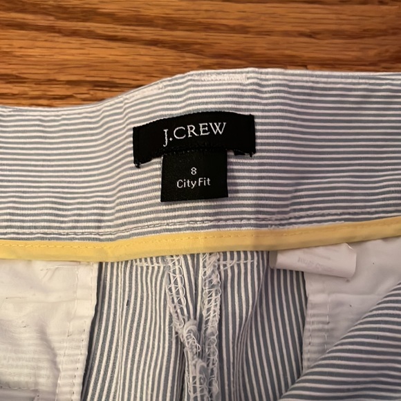 J.Crew pinstripe Woman’s  Shorts - Picture 3 of 4